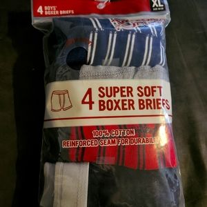 Boy size XL Arizona brand boxer briefs